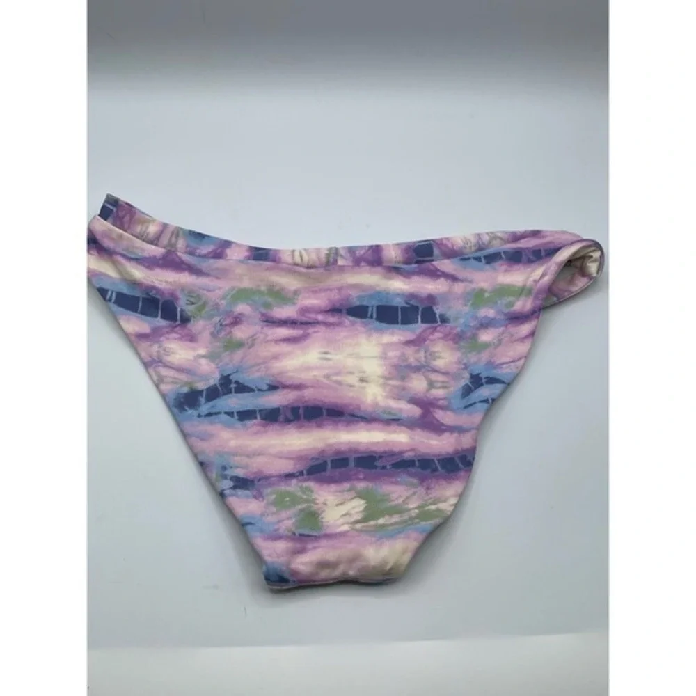 Isabella Rose Under One Sky V Wire Top And Maui Bottom Size Medium‎